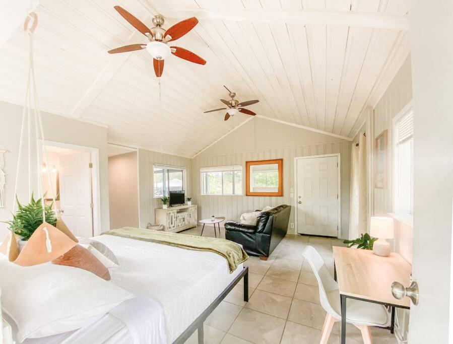 Monstera Bungalow, Spacious, King Bed, Big Kitchen Кио Экстерьер фото